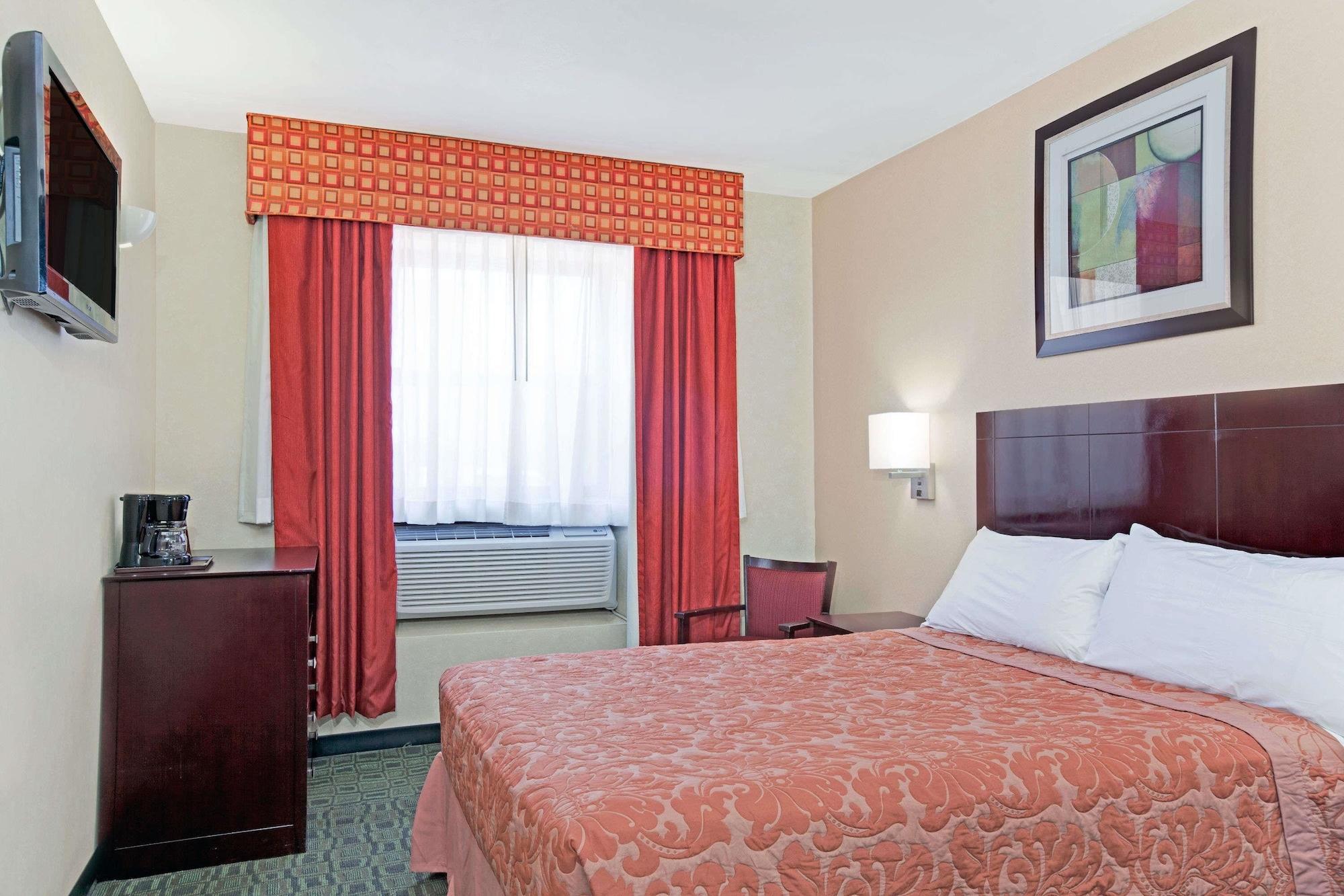 Super 8 By Wyndham Long Island City Lga Hotel New York Exteriör bild